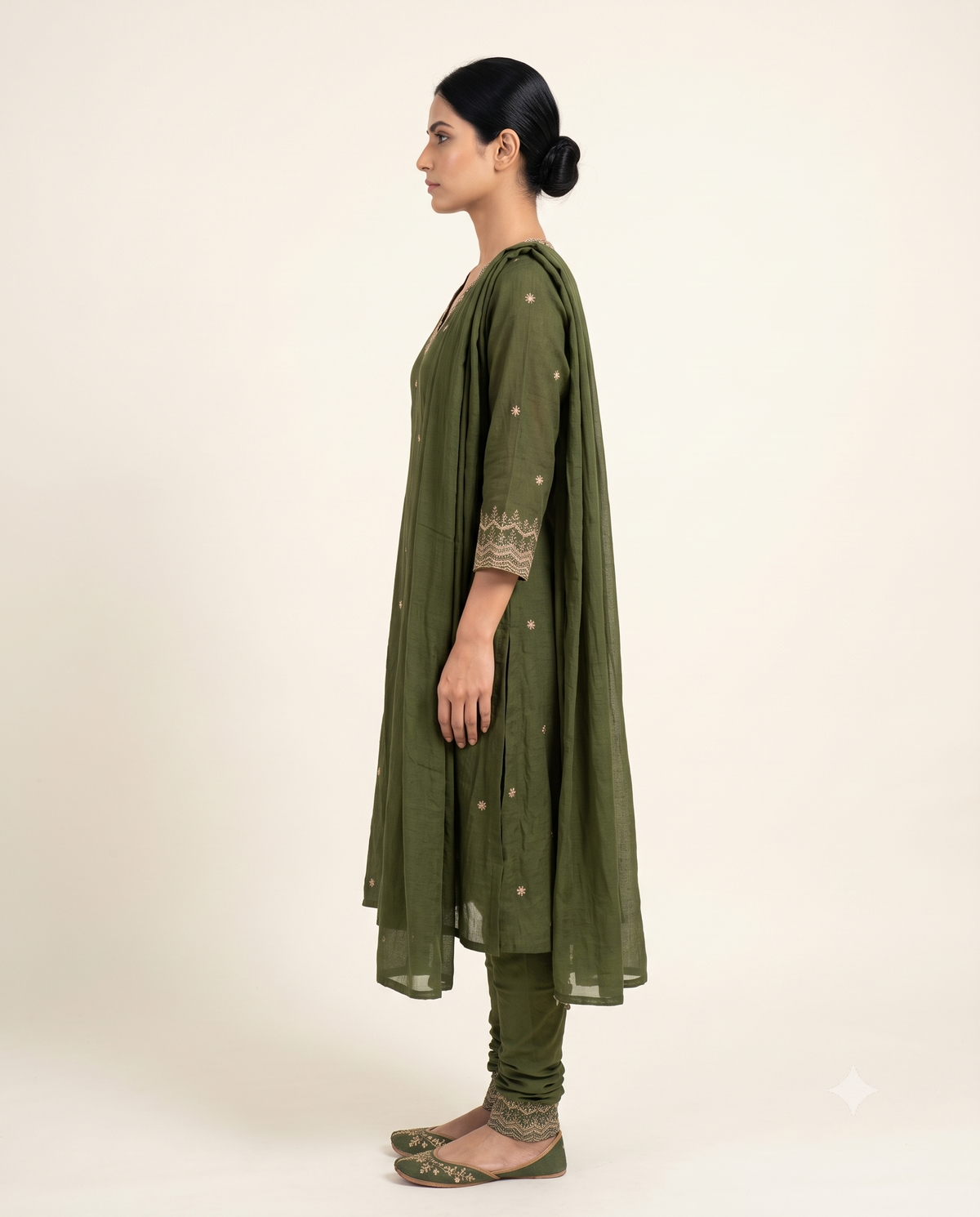 Women's Olive Green Crushed Organza Embroidered Kurta Set with Dupatta